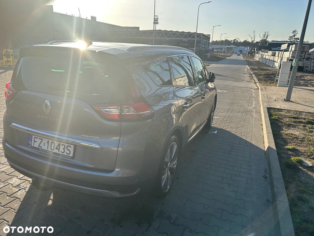 Renault Grand Scenic - 20