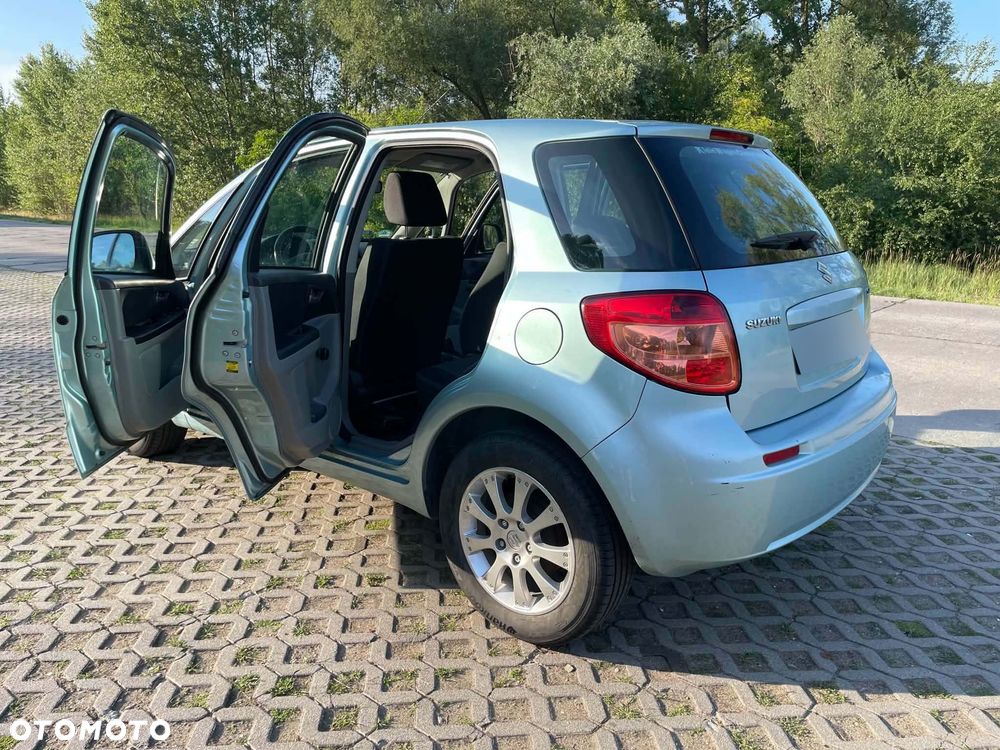 Suzuki SX4 1.5 - 6