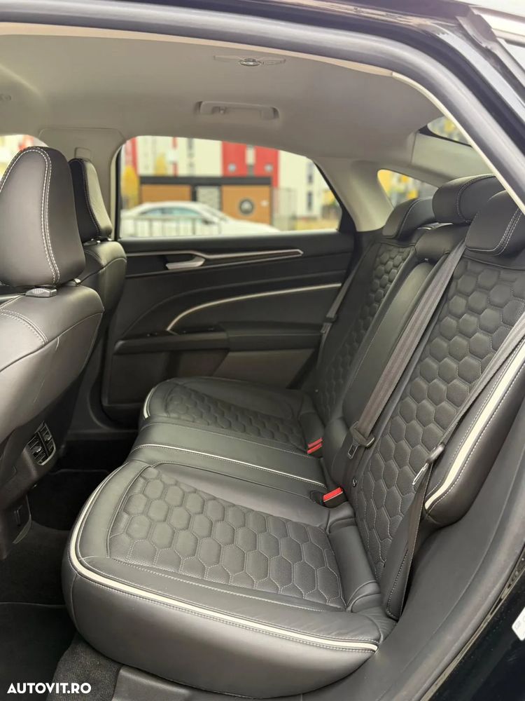 Ford Mondeo 2.0 HEV Vignale - 8