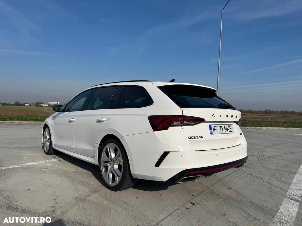 Skoda Octavia 2.0 TDI DSG RS Plus - 3