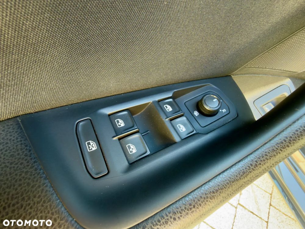 Volkswagen Passat 1.5 TSI EVO Trendline - 12