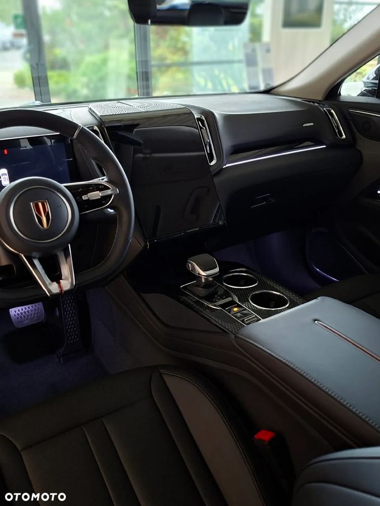 Hongqi HS3 1.5T FWD - 24