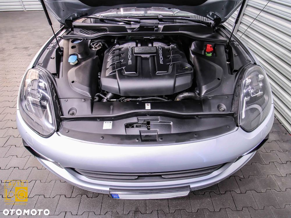 Porsche Cayenne S Diesel Platinum Edition - 16