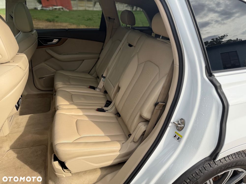 Audi Q7 - 17