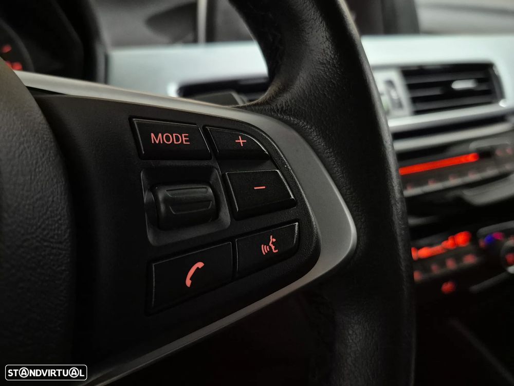 BMW X1 16 d sDrive Line xLine - 25