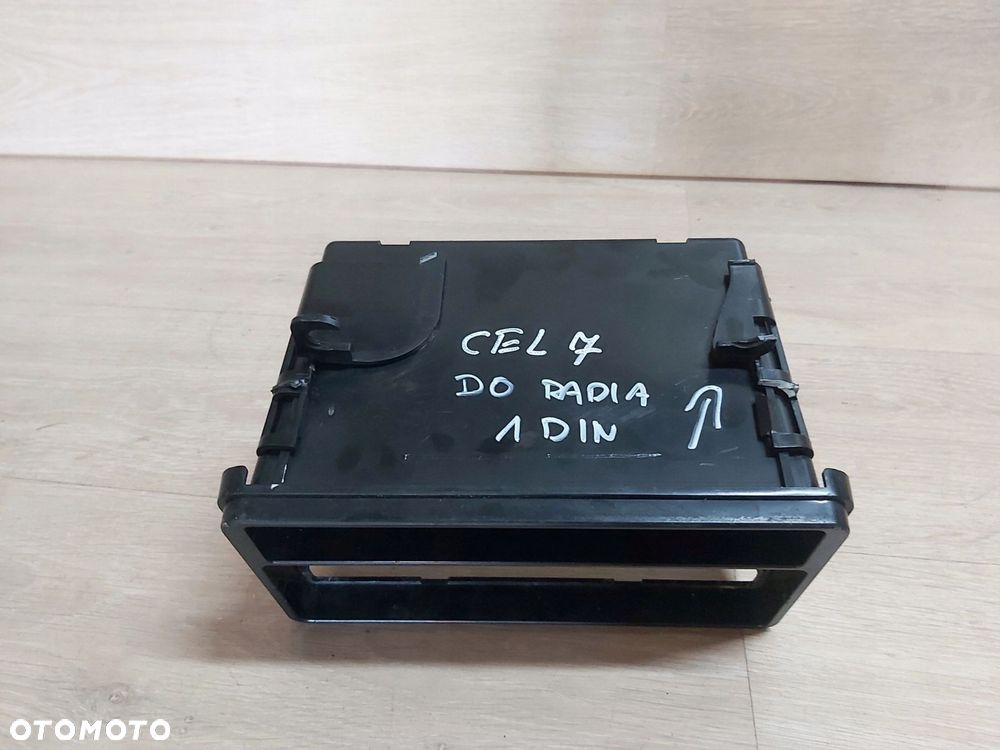 Toyota Celica VII ramka radia 1 din plastik - 8