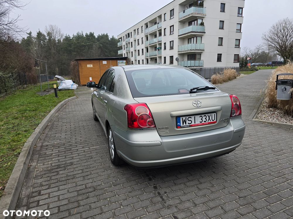 Toyota Avensis 2.0 D-4D Sol - 5