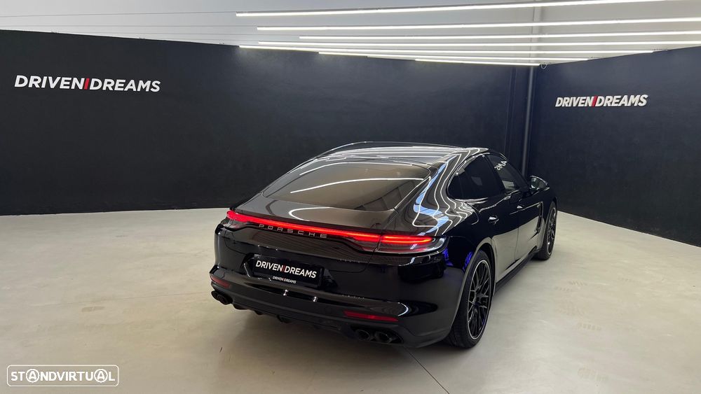 Porsche Panamera 4 E-Hybrid Platinum Edition - 8
