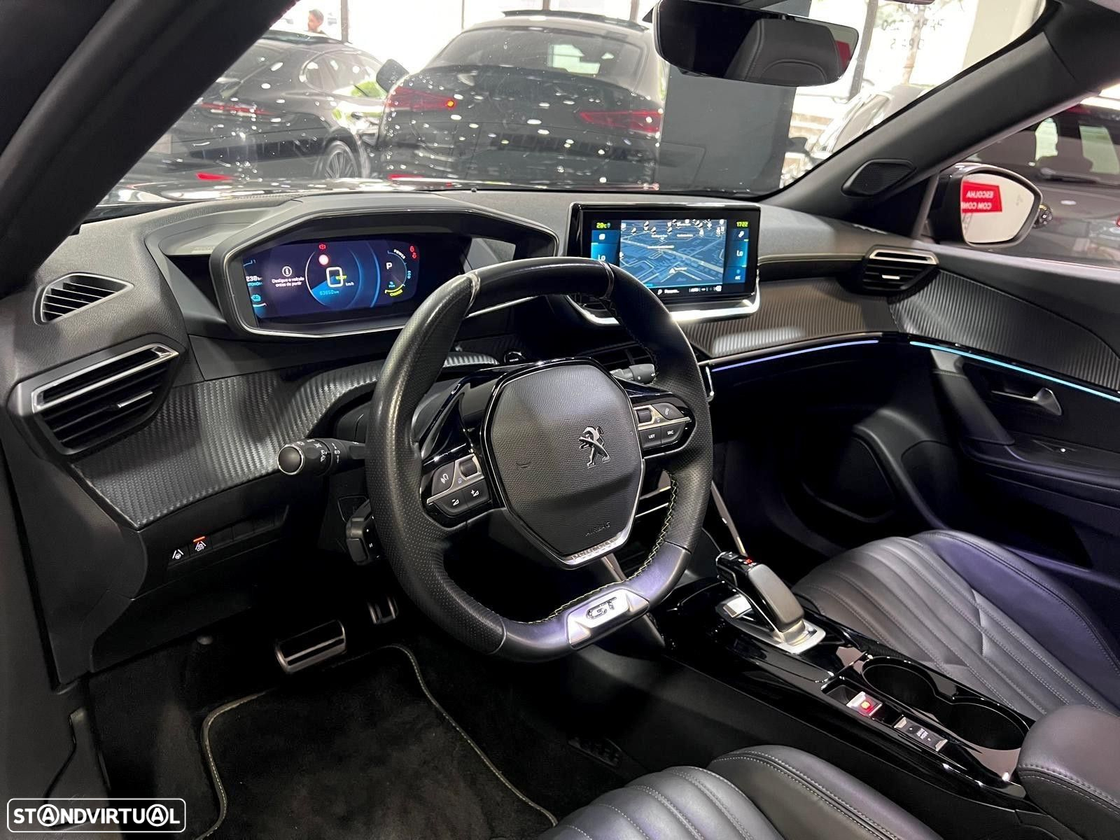 Peugeot e-2008 50 kWh GT - 24