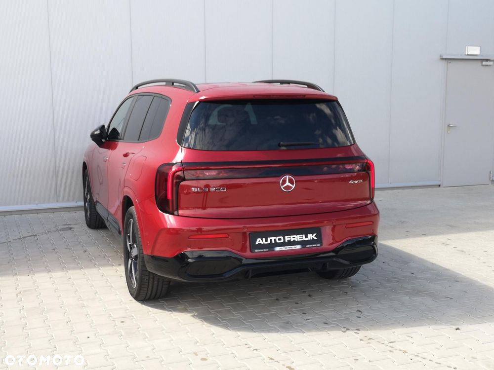 Mercedes-Benz GLB 200 mHEV 4-Matic 8G-eDCT - 11