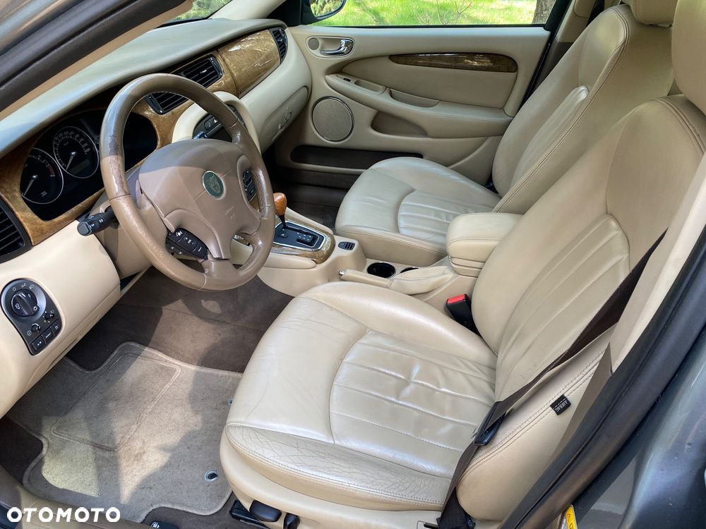 Jaguar X-Type 2.5 High - 7