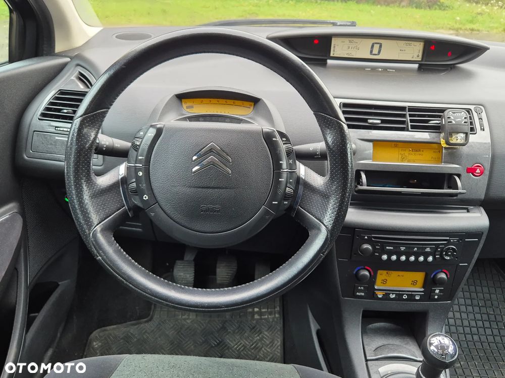 Citroën C4 2.0 16V Exclusive - 7
