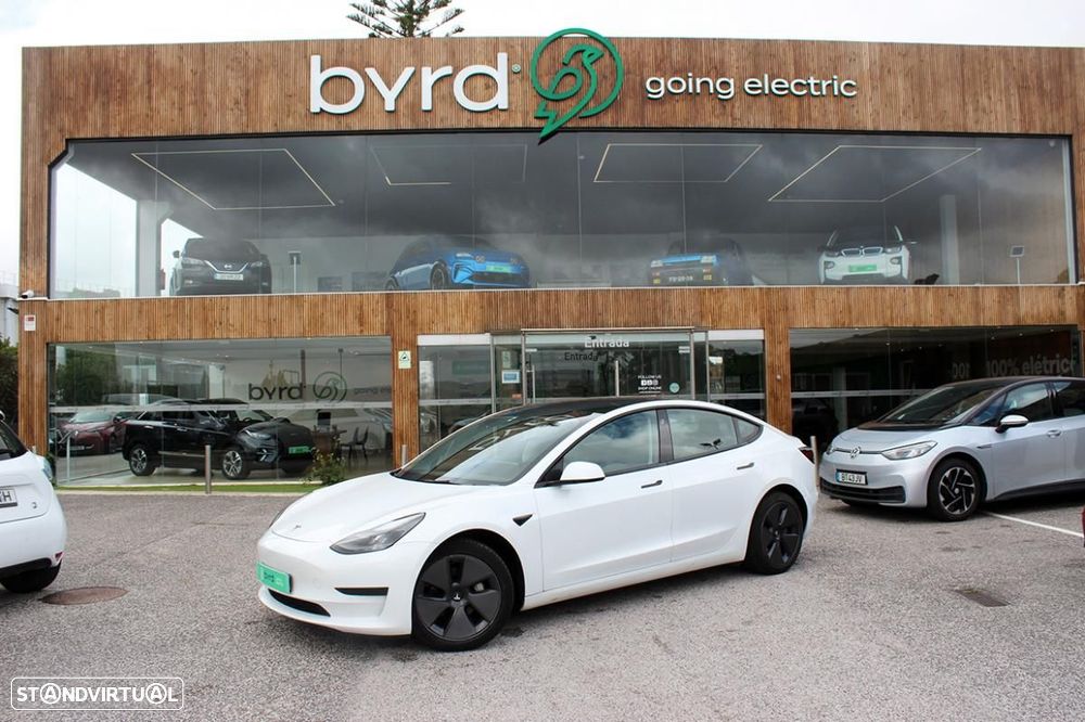 Tesla Model 3 Standard Range Plus RWD - 1