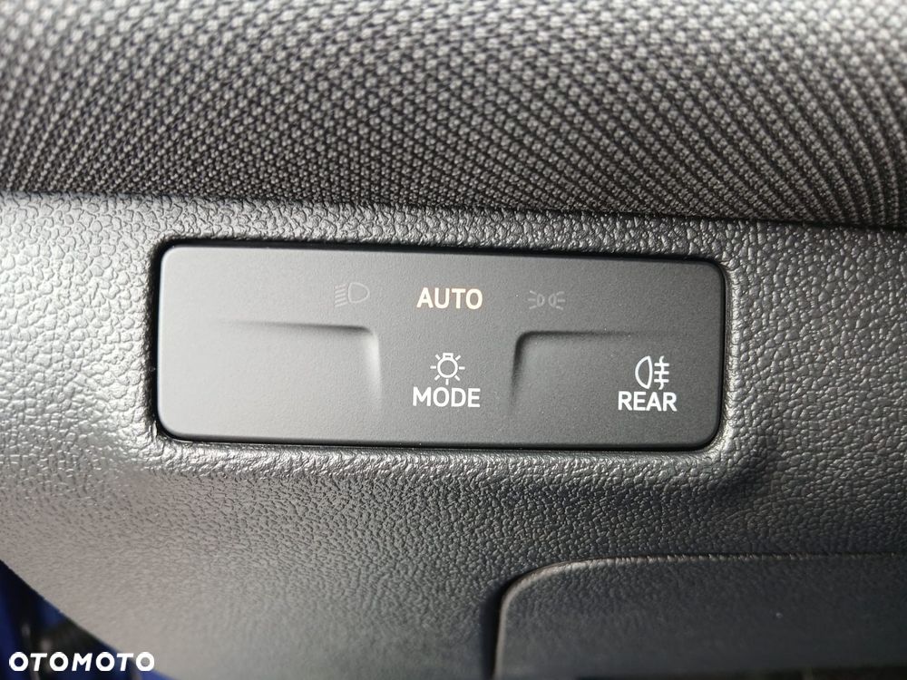 Volkswagen T-Roc 1.5 eTSI Life DSG - 19