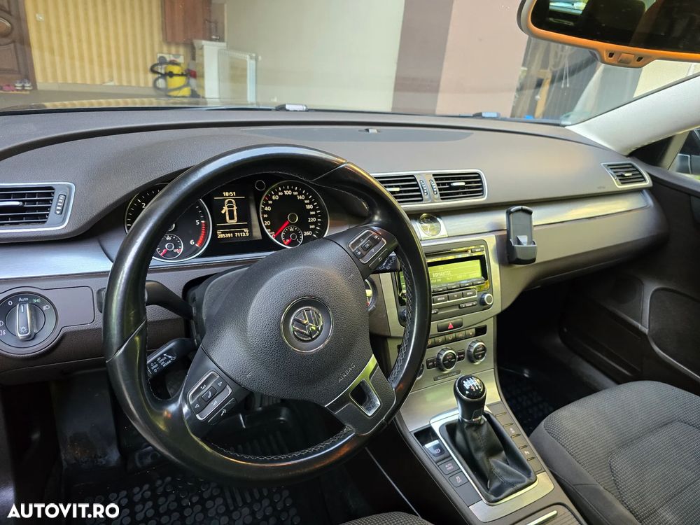Volkswagen Passat Variant 1.6 TDI BlueMotion - 5