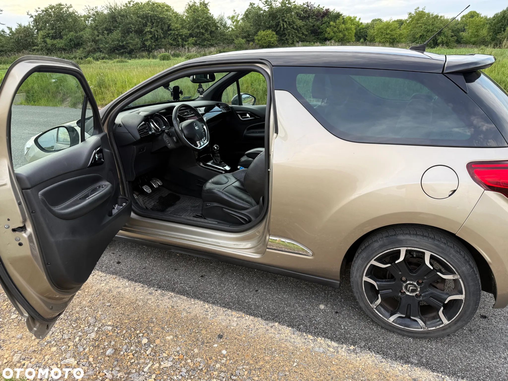 Citroën DS3 1.6 THP SportChic - 1