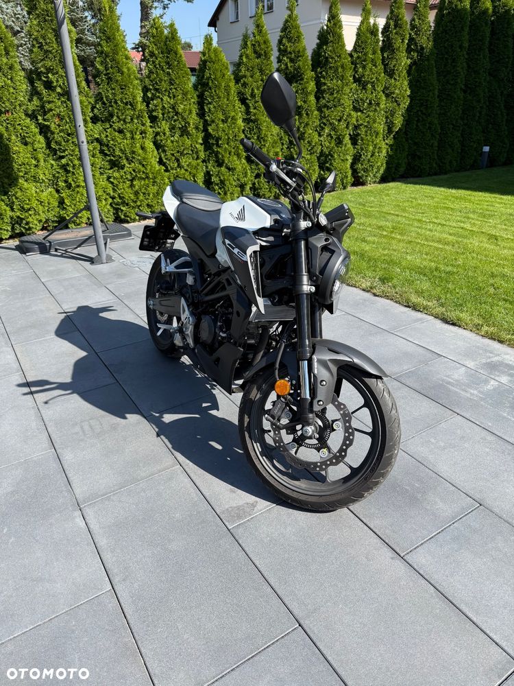 Honda CB - 2