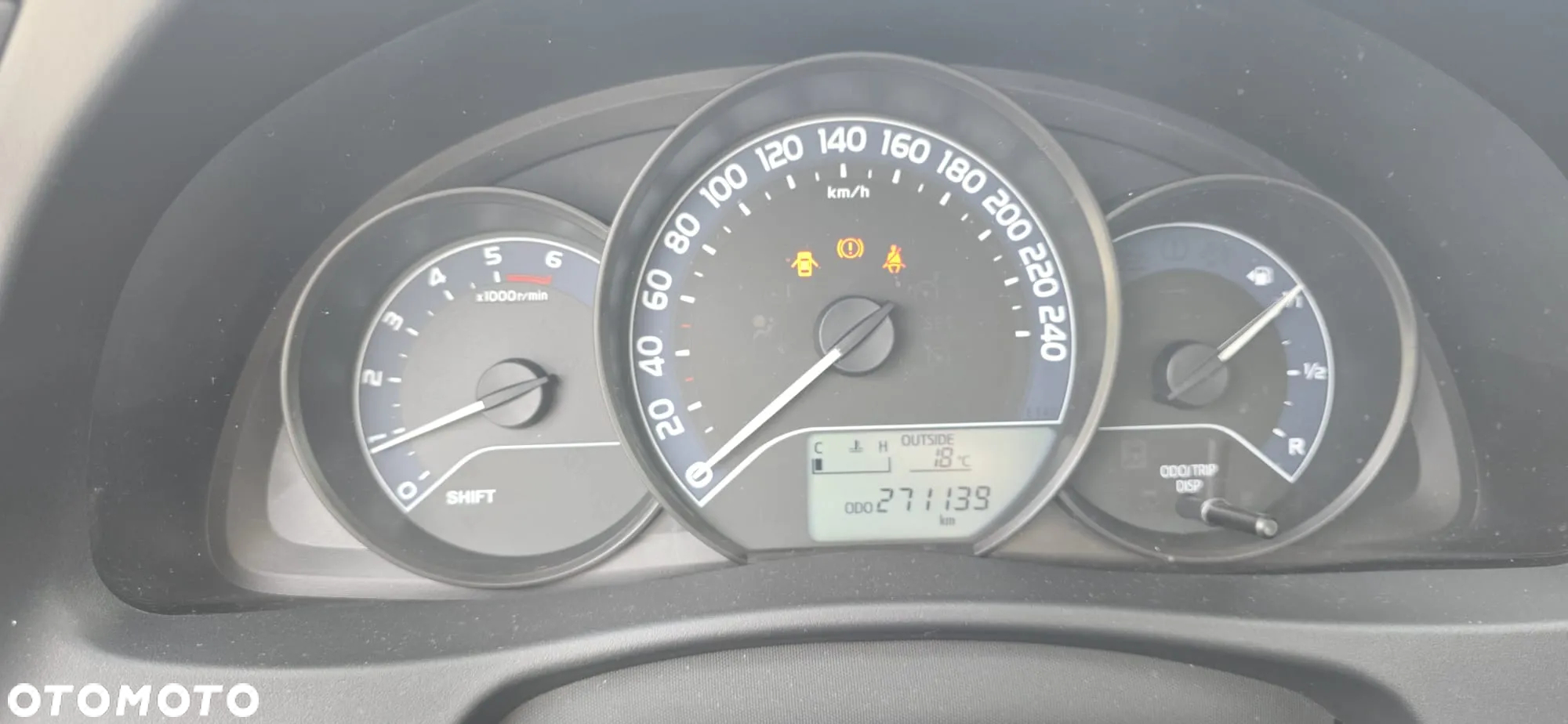Toyota Auris - 10