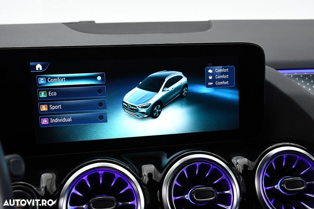 Mercedes-Benz GLA - 20