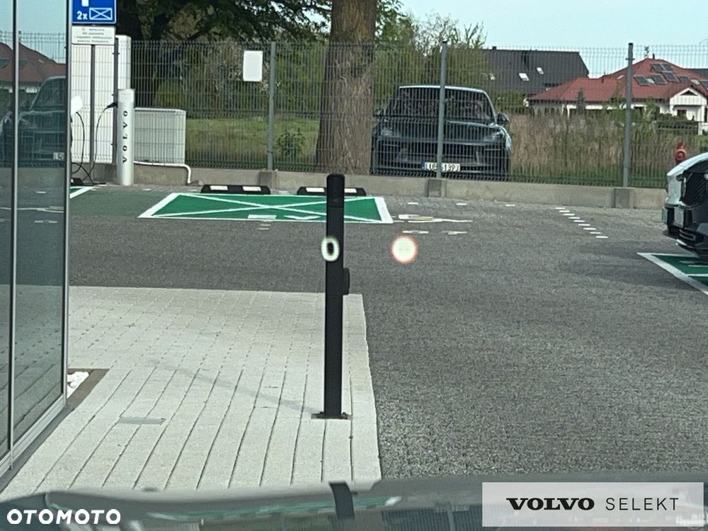 Volvo XC 60 B5 B AWD Plus Black Edition - 25