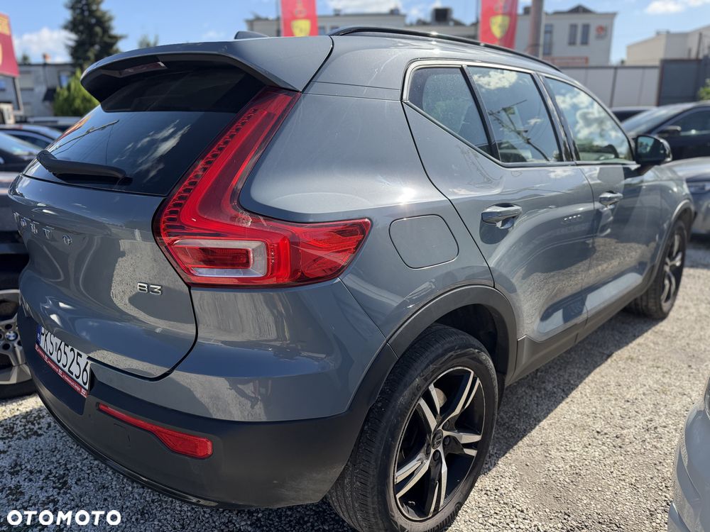 Volvo XC 40 B3 B DKG Essential - 4