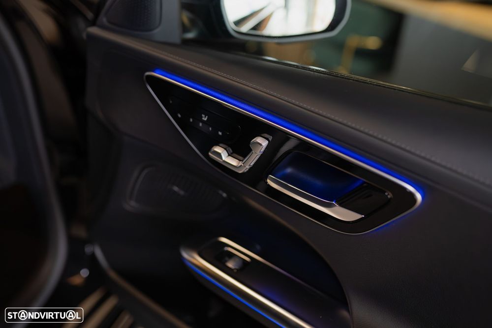 Mercedes-Benz C 300 e AMG Line - 28