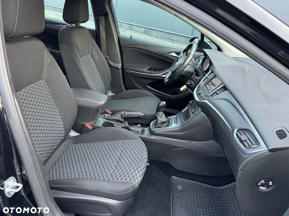 Opel Astra 1.6 CDTI Essentia - 7