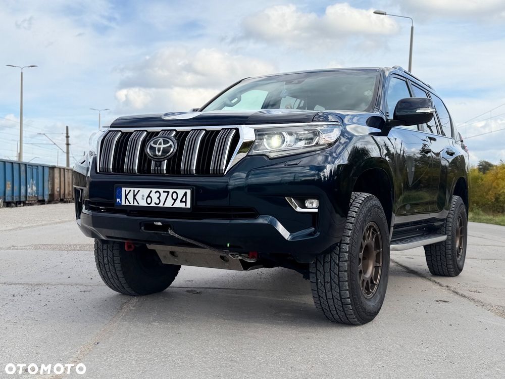 Toyota Land Cruiser - 7