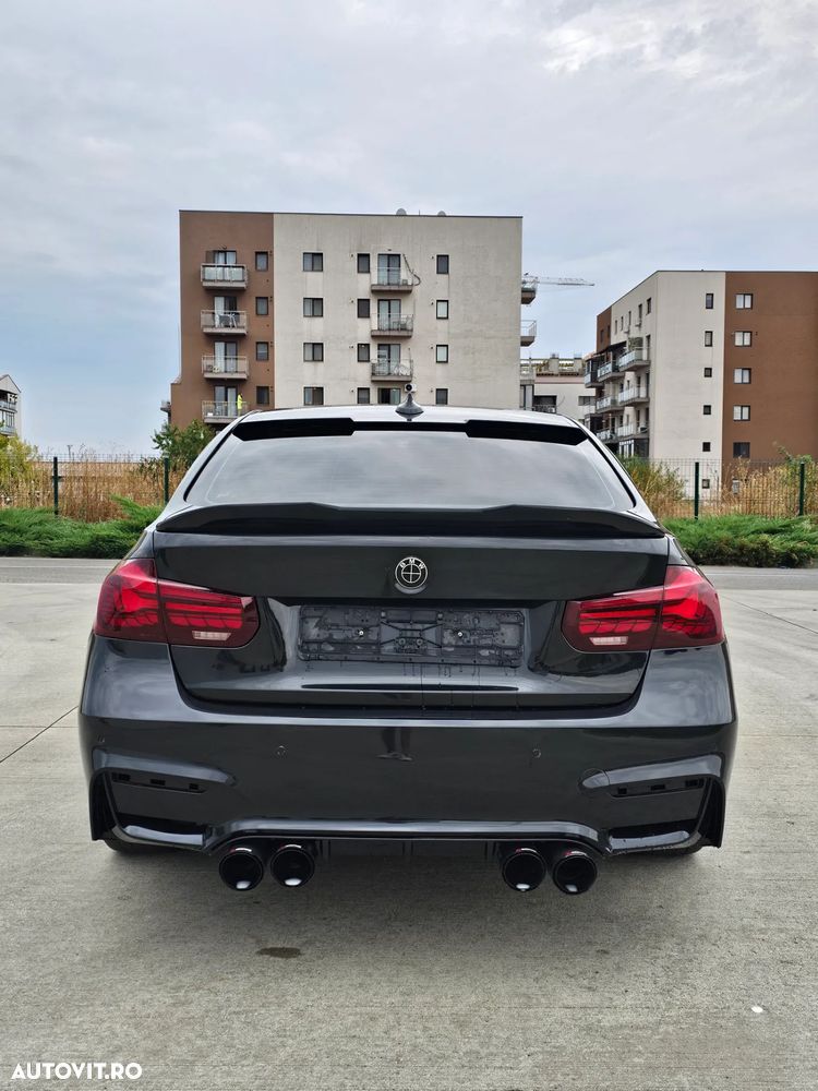 BMW Seria 3 318d Touring Aut. Luxury Line - 32