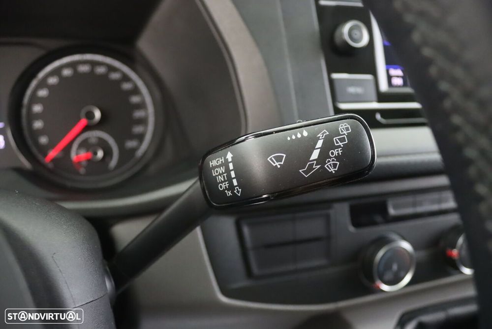 VW Transporter 2.0 TDI L.Business - 17