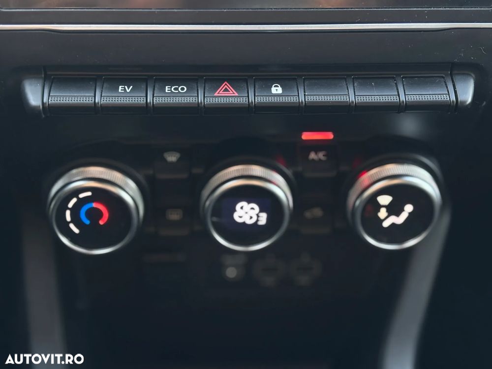 Renault Clio E-TECH Hybrid 140 BUSINESS EDITION - 19