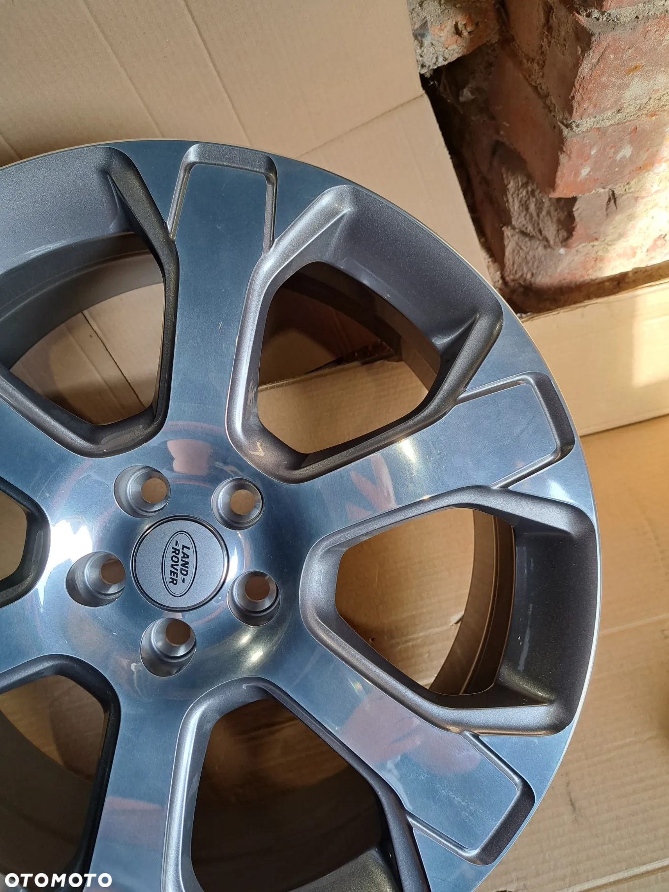 Felga Aluminiowa RANGE ROVER EVOQUE L538 20 Cali LR072432 EJ3M-1007-AB 20x8.0J CH 45 STYLE 6001 6 SPOKE VIBRATION POLISHED - 3