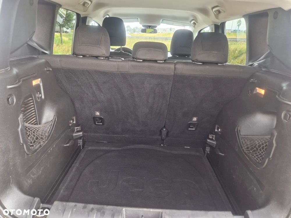 Jeep Renegade 1.6 E-torQ Night Eagle - 17