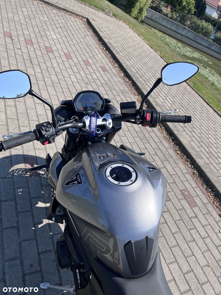 Triumph Street Triple - 7