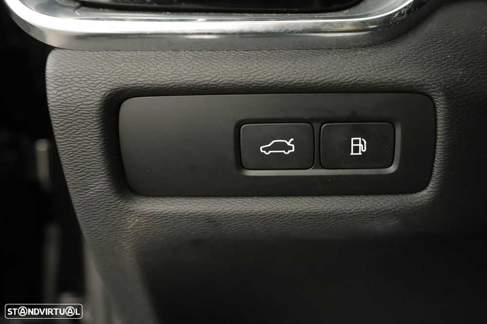 Volvo V60 2.0 T8 AWD TE Plus Bright - 18