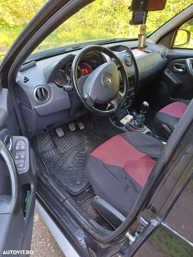 Dacia Duster 1.5 dCi 4x2 Prestige - 4