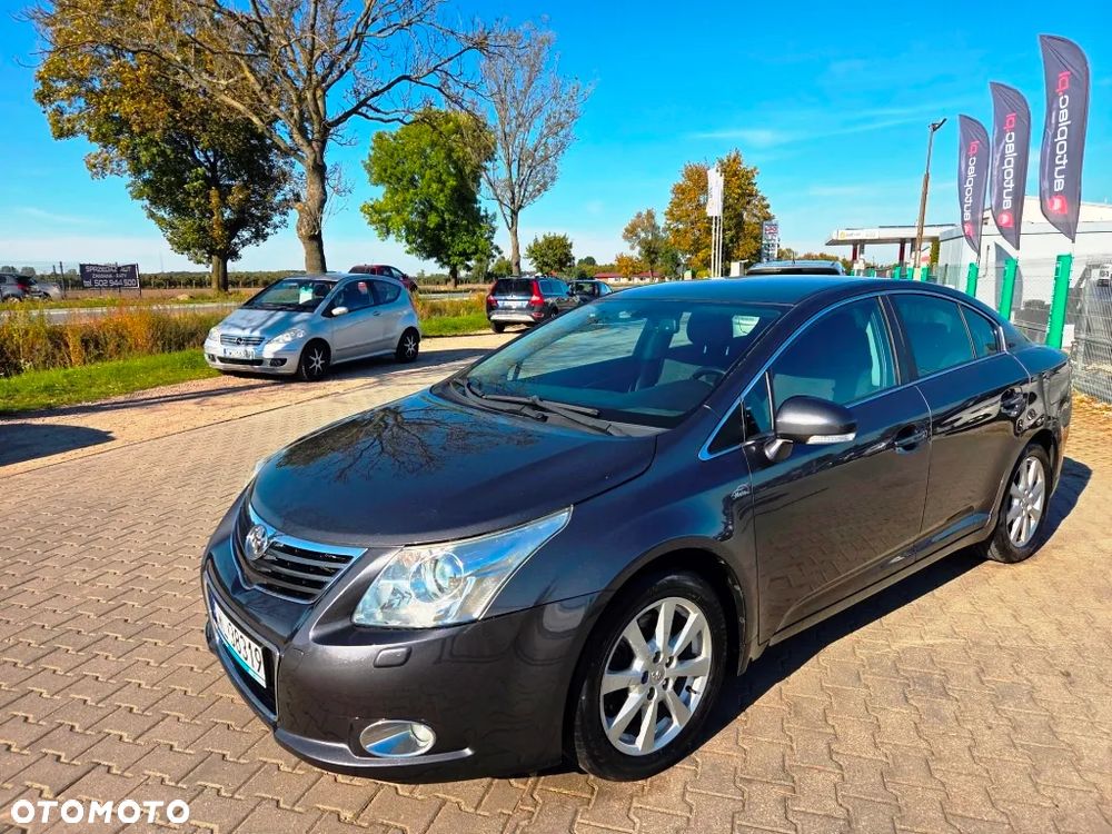 Toyota Avensis 2.2 D-4D Prestige NAVI - 20