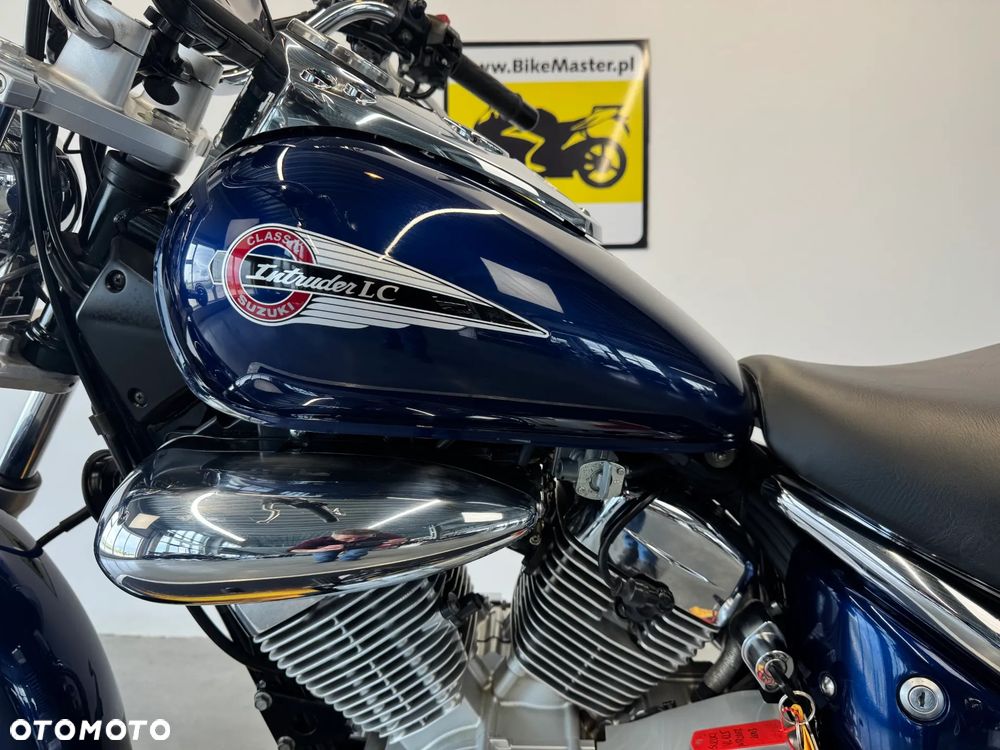 Suzuki Intruder - 22
