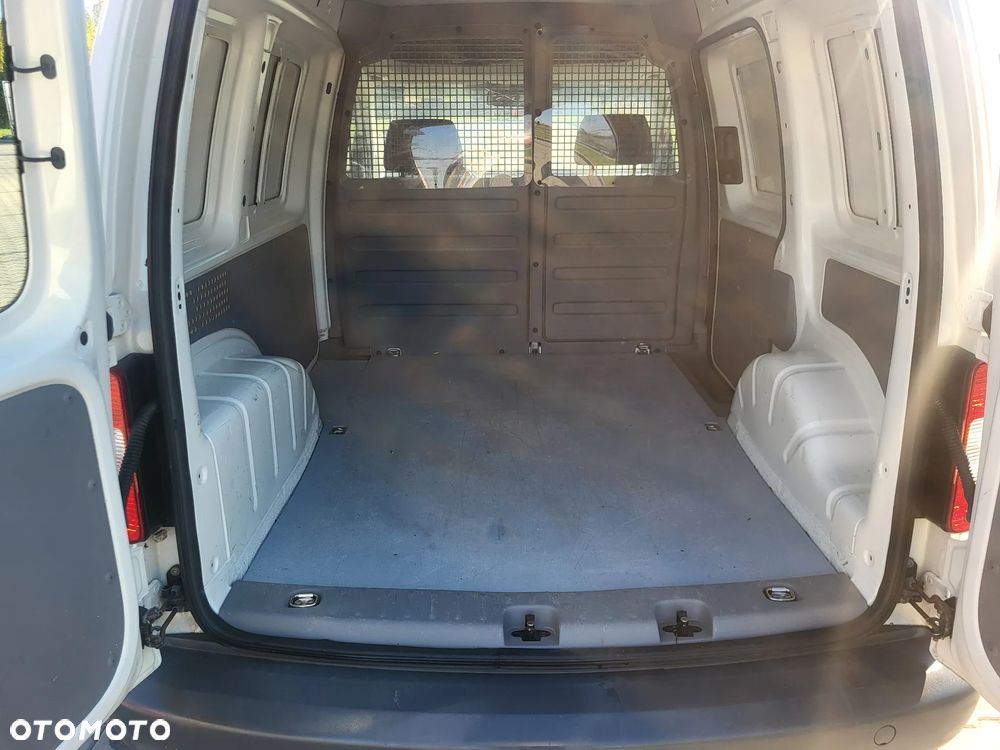 Volkswagen Caddy - 29