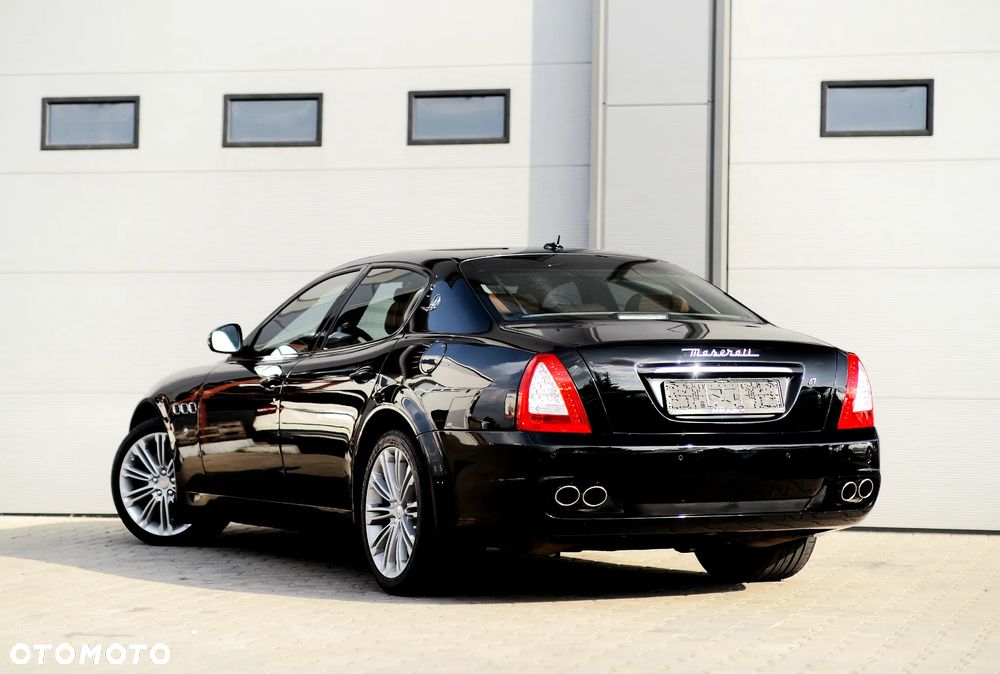 Maserati Quattroporte S - 12