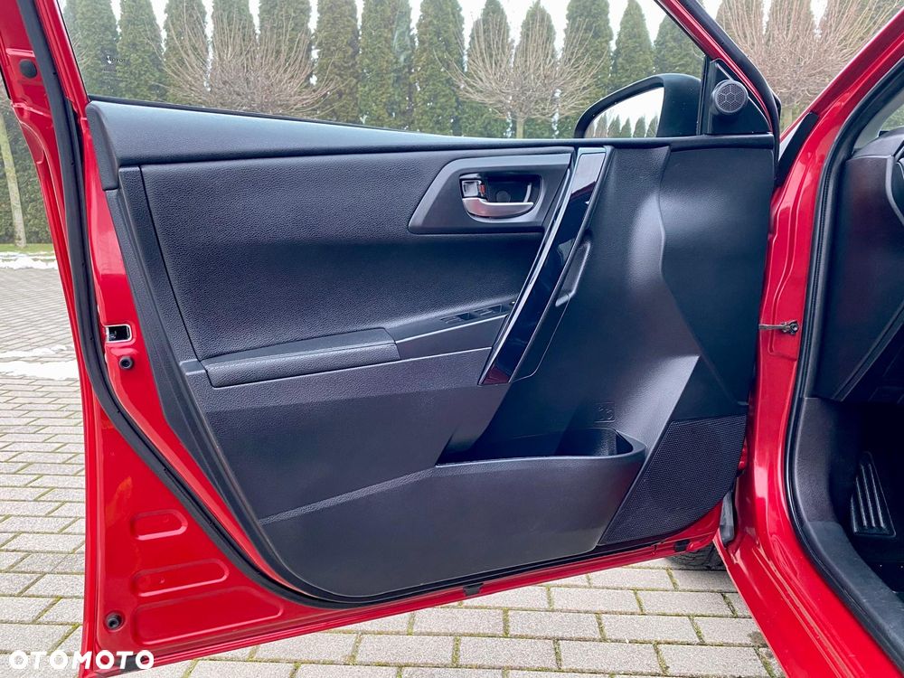 Toyota Auris 1.6 D-4D Edition S+ - 10