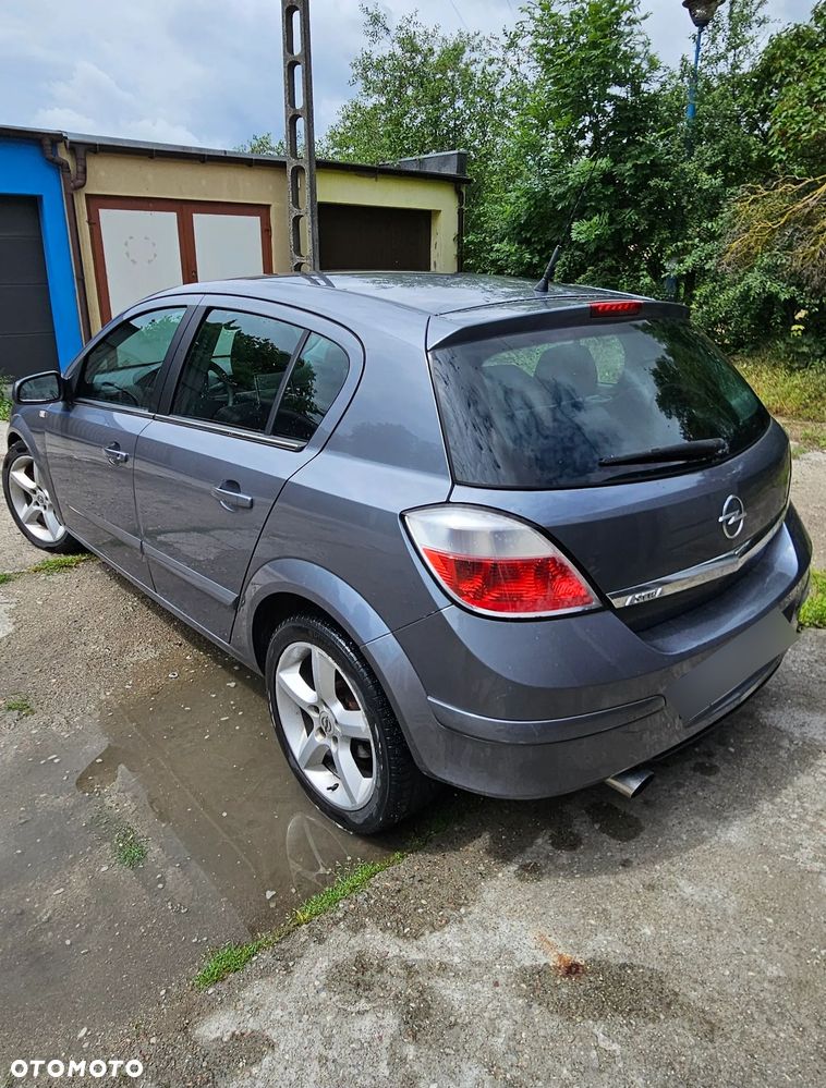 Opel Astra 2.0 Turbo Edition - 4