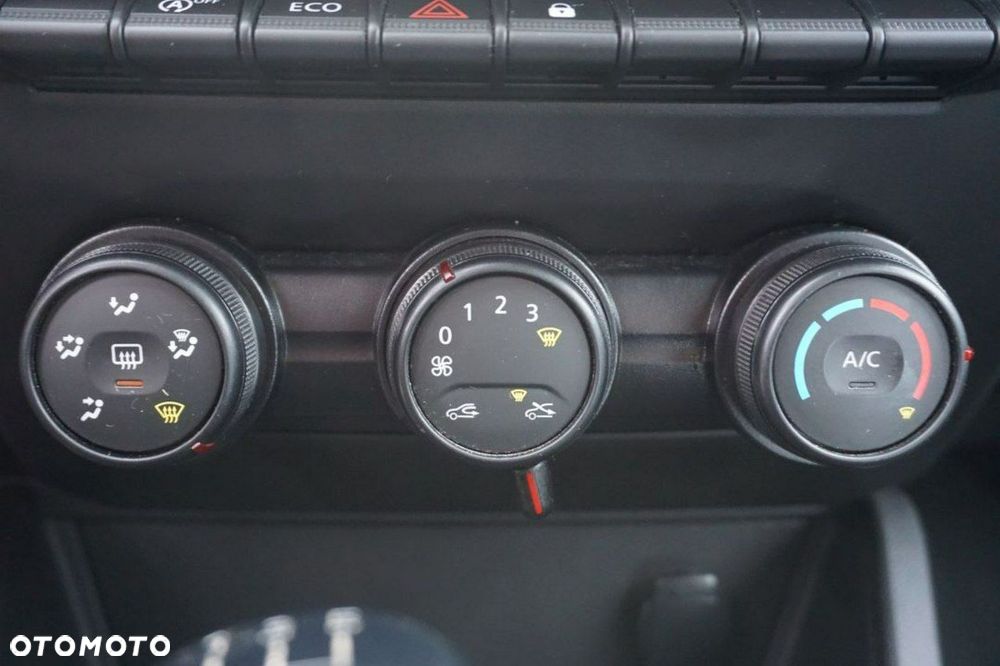 Dacia Duster 1.6 SCe Essential - 20