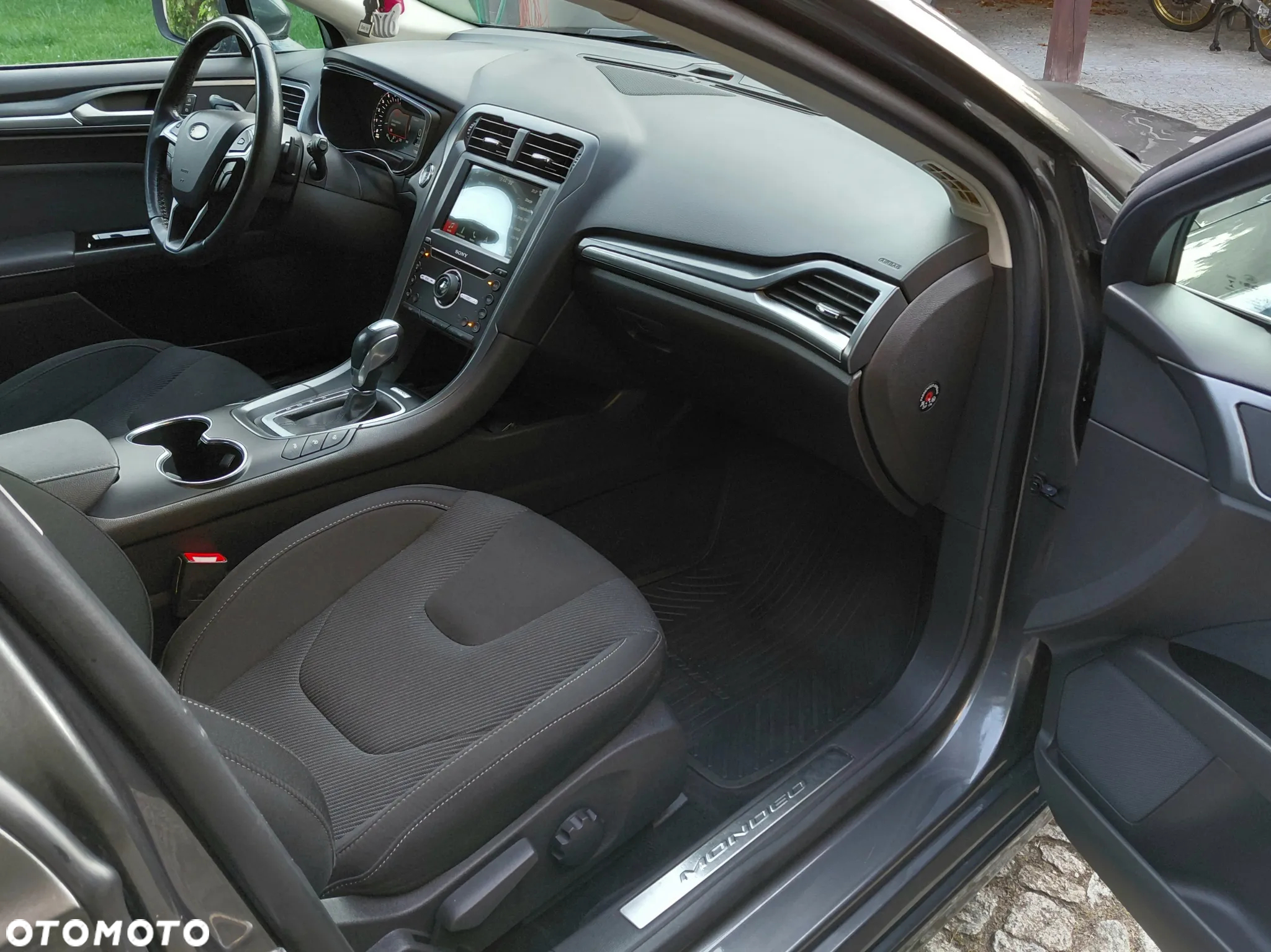 Ford Mondeo 2.0 TDCi Bi-Turbo Titanium PowerShift - 31