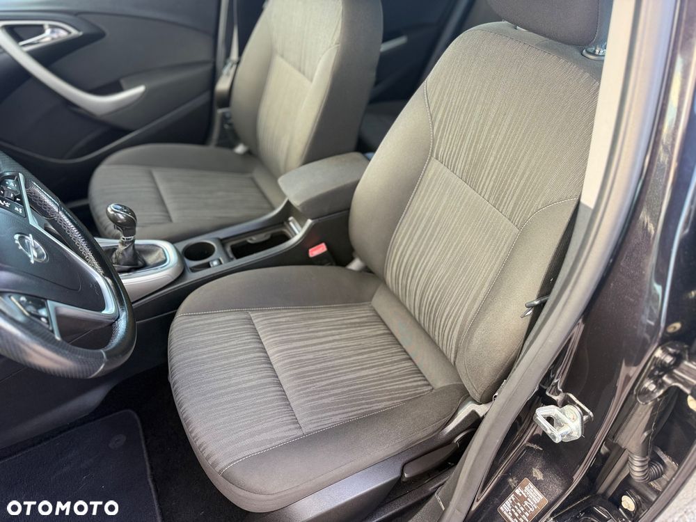 Opel Astra 1.4 Turbo Color Edition - 24