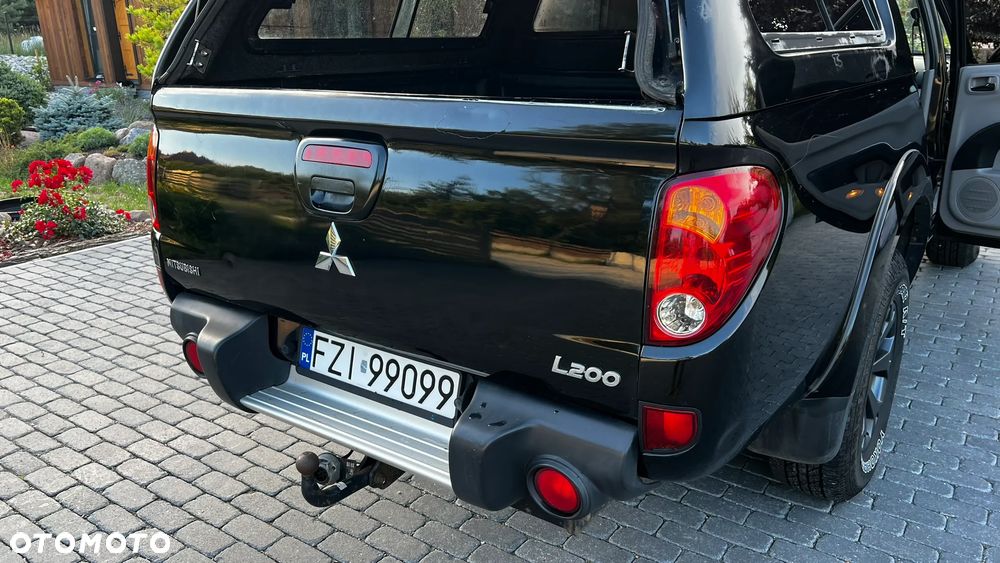 Mitsubishi L200 2.5 DID DC Intense HP - 11