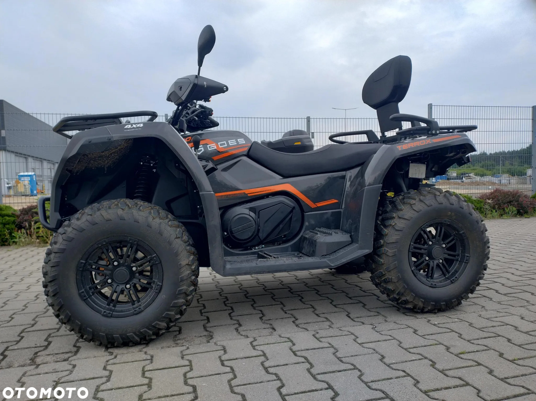CFMoto CForce - 6