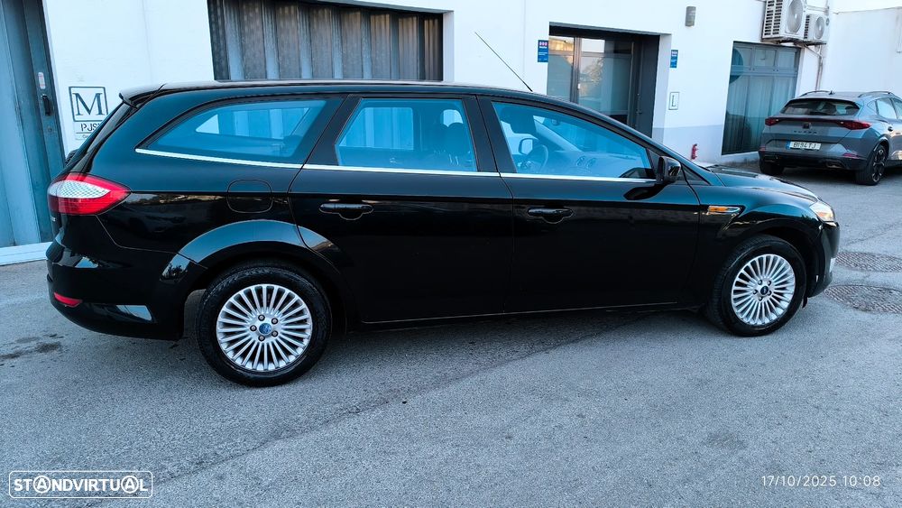 Ford Mondeo SW 1.8 TDCi Titanium - 17