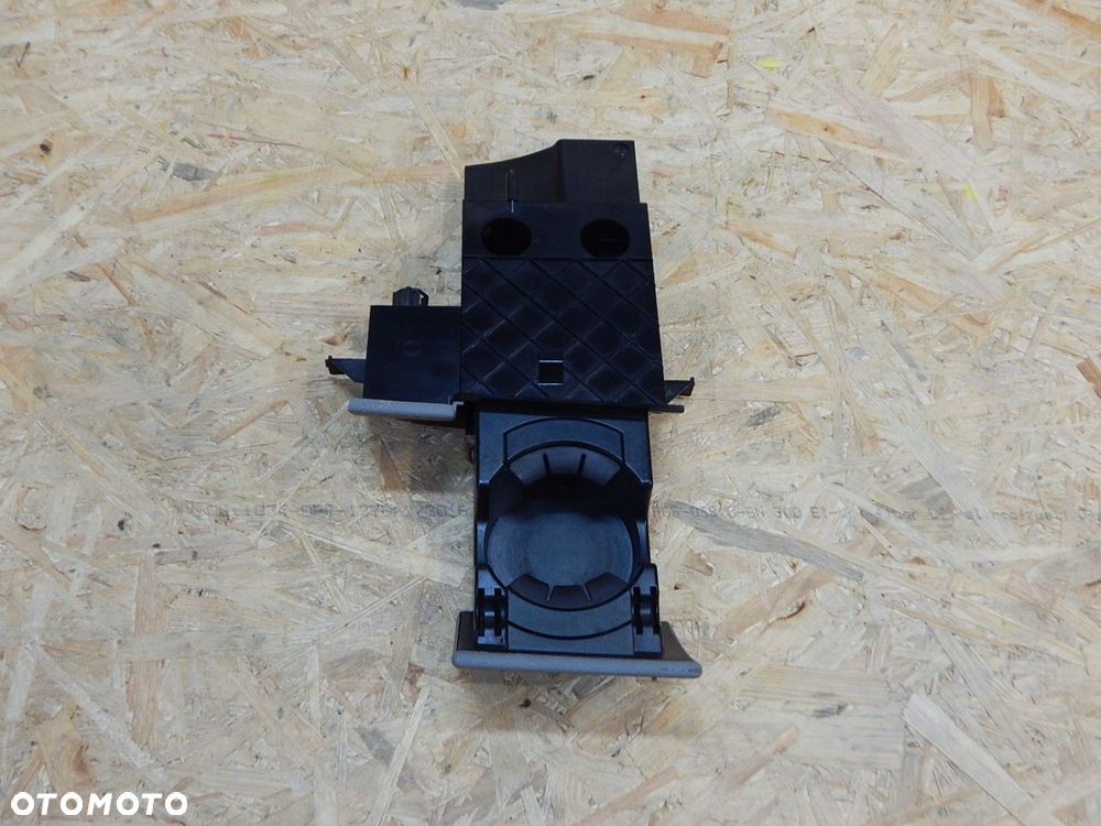 vw t5 lift uchwyt na kubek napoje popielniczka 7e1858601 - 3
