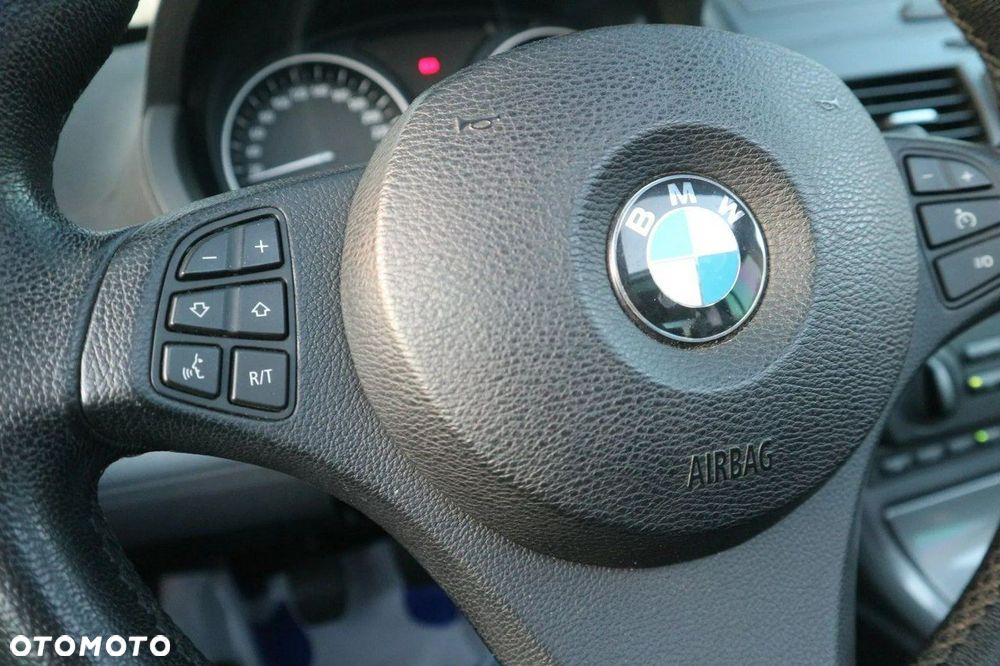 BMW X3 xDrive18d - 28